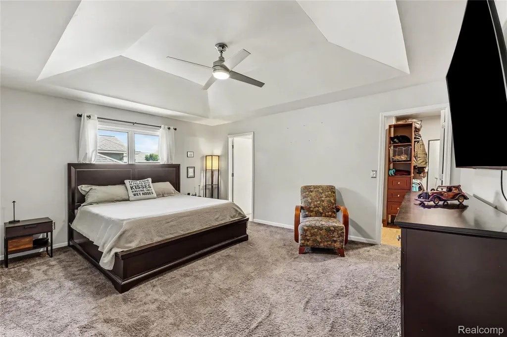 49033 Deerfield Park Macomb Township MI 48044
