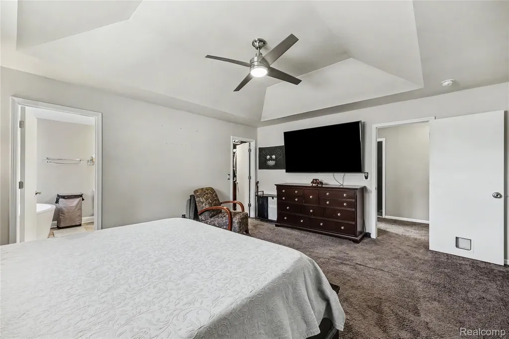 49033 Deerfield Park Macomb Township MI 48044