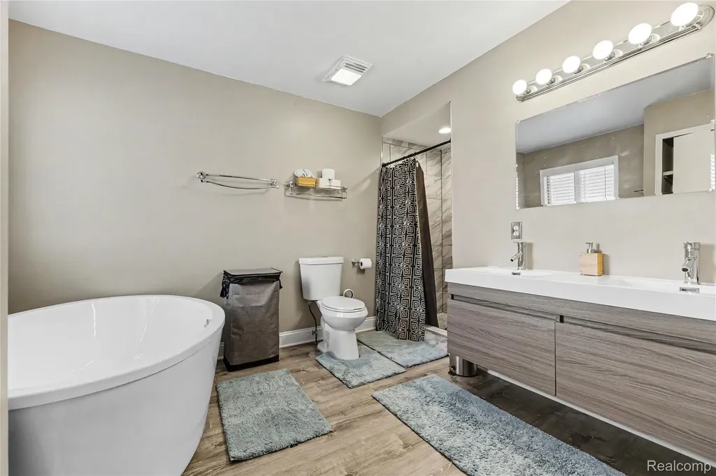 49033 Deerfield Park Macomb Township MI 48044
