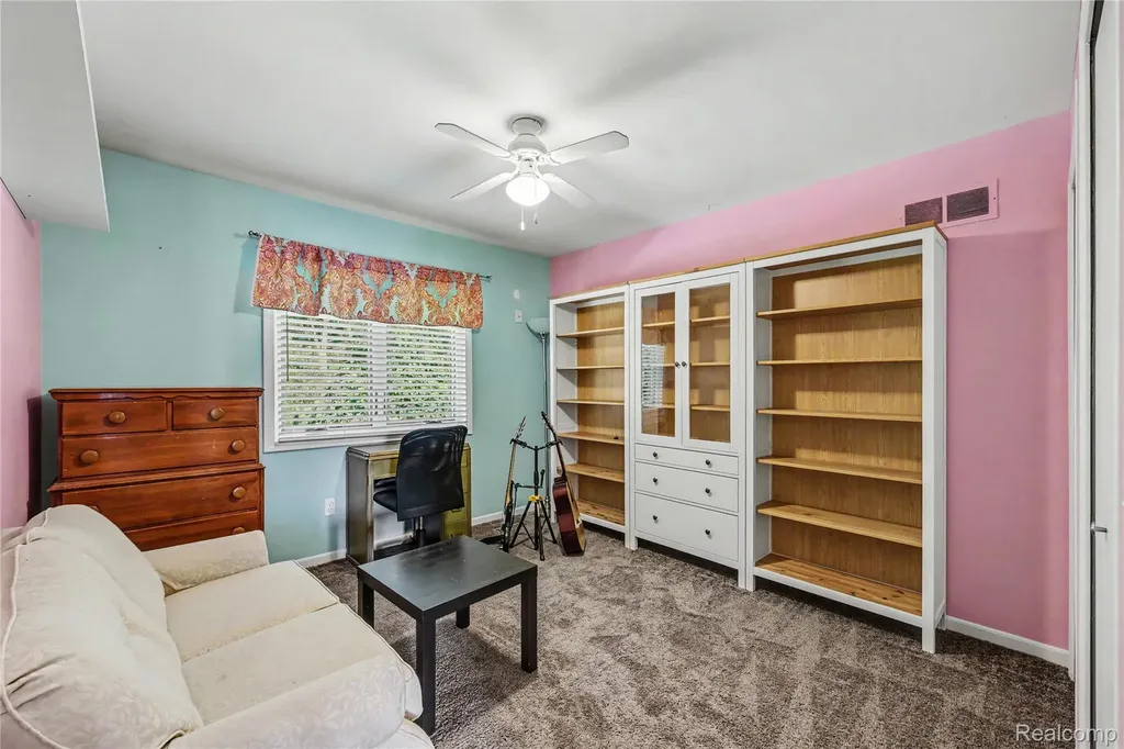 49033 Deerfield Park Macomb Township MI 48044