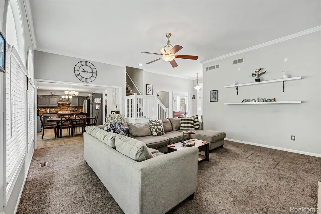 49033 Deerfield Park Macomb Township MI 48044