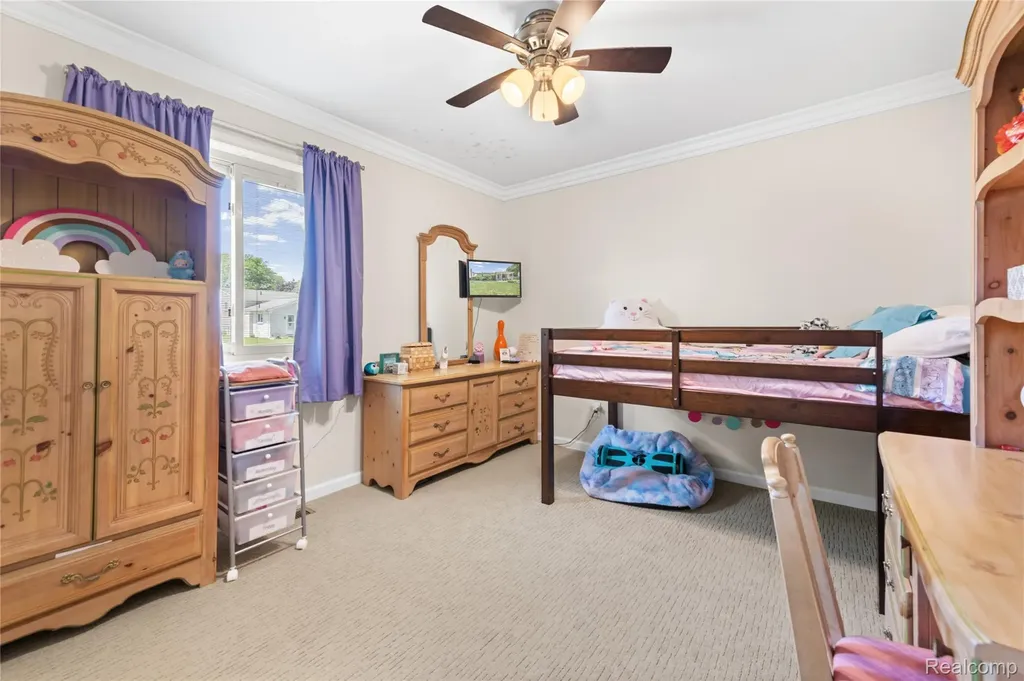 41594 Harvard Drive Sterling Heights City MI 48313