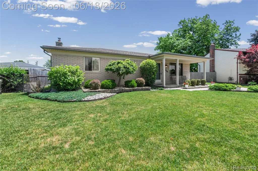 41594 Harvard Drive Sterling Heights City MI 48313