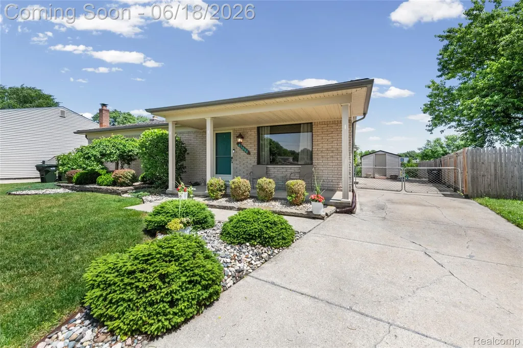 41594 Harvard Drive Sterling Heights City MI 48313