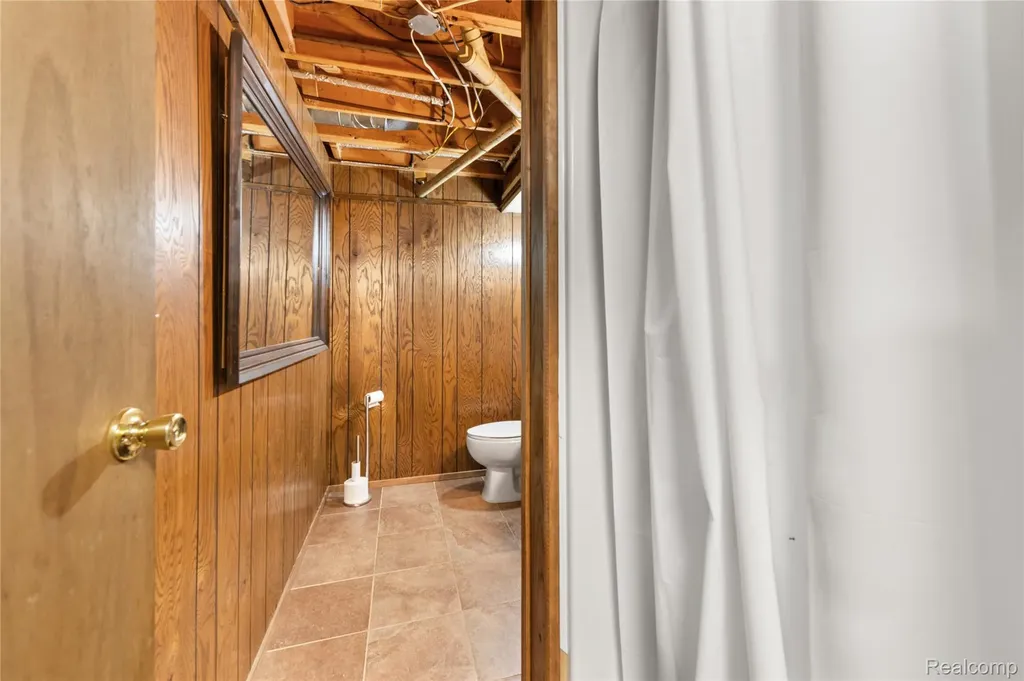 41594 Harvard Drive Sterling Heights City MI 48313