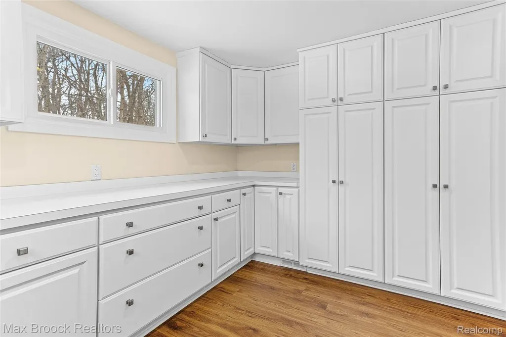 25933 Hersheyvale Drive Franklin Village MI 48025