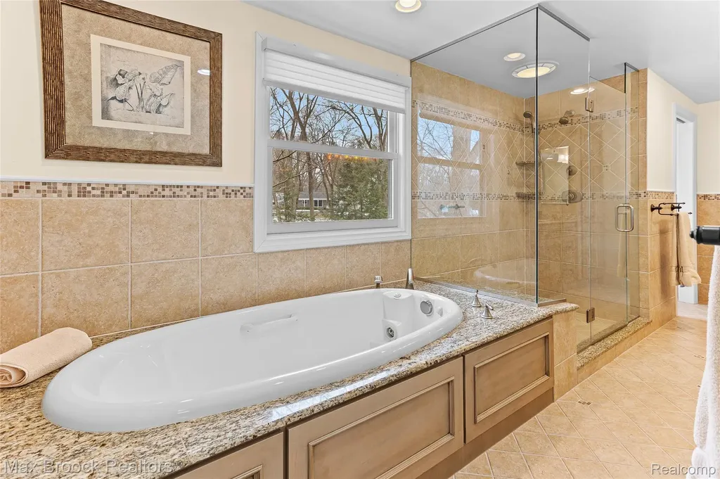 25933 Hersheyvale Drive Franklin Village MI 48025