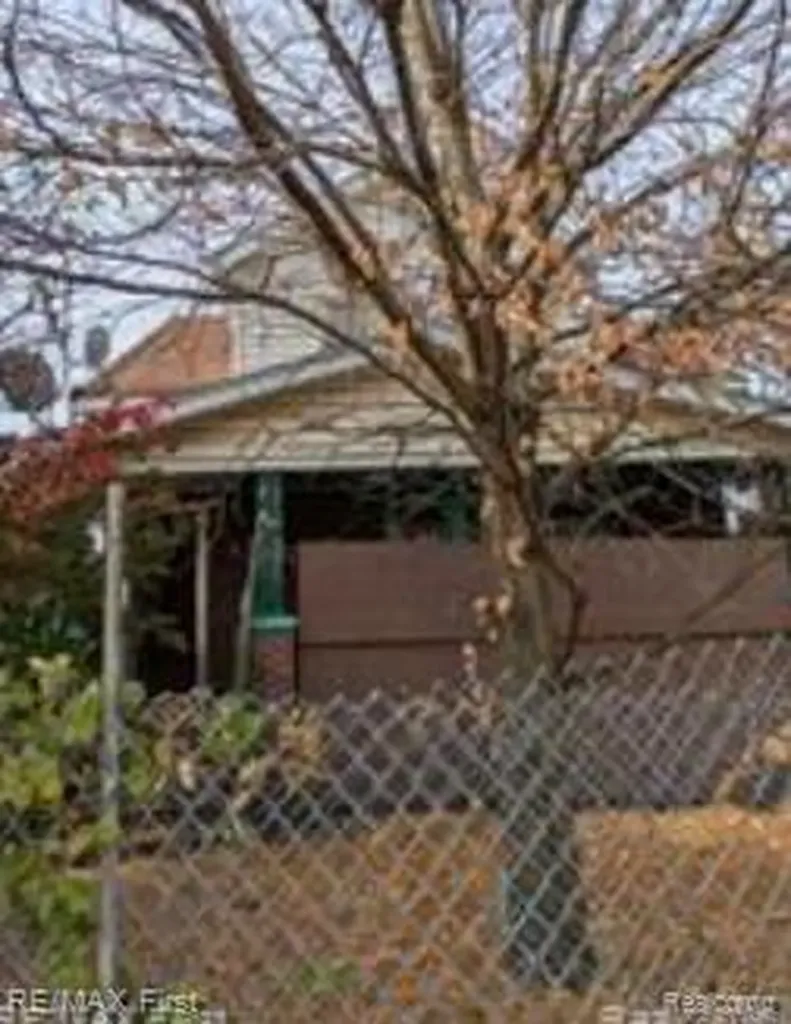 20105 Hawthorne Street Detroit City MI 48203