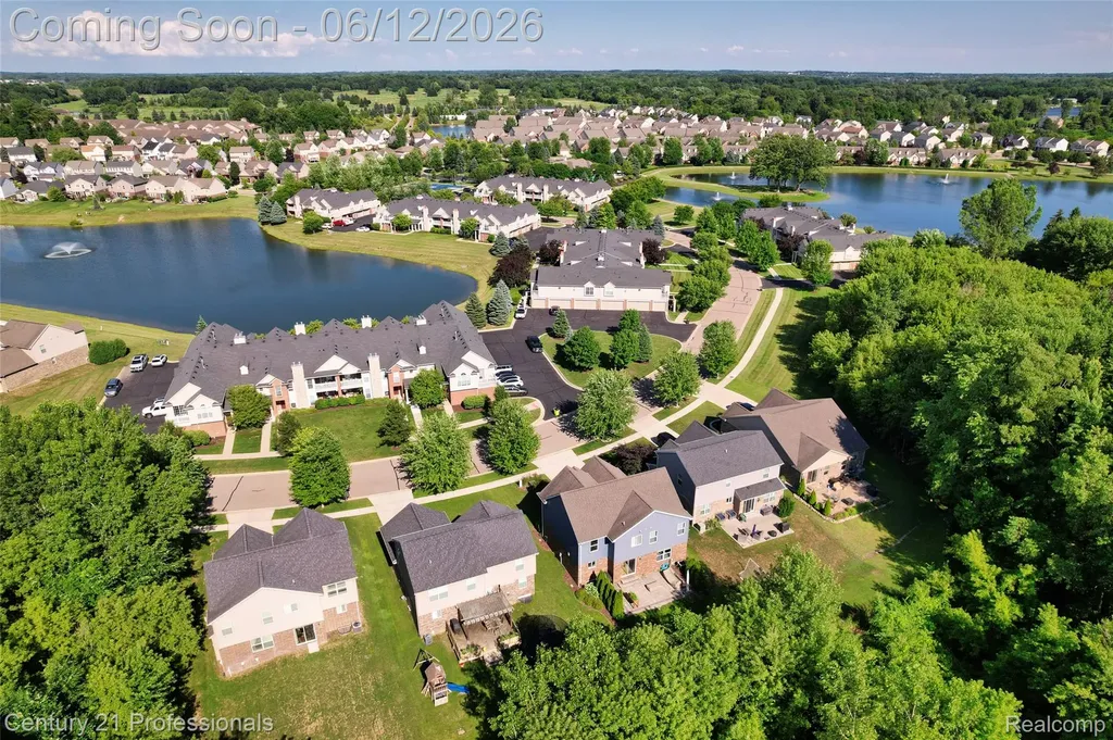 28323 Oakmonte Circle Lyon Charter Township MI 48165