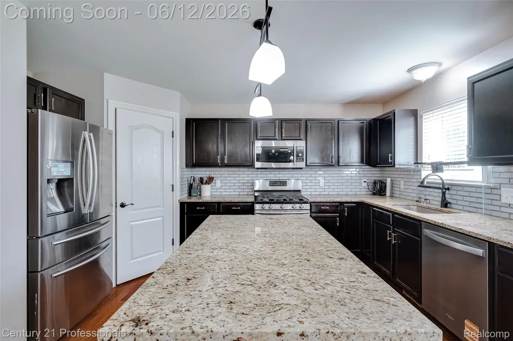 28323 Oakmonte Circle Lyon Charter Township MI 48165