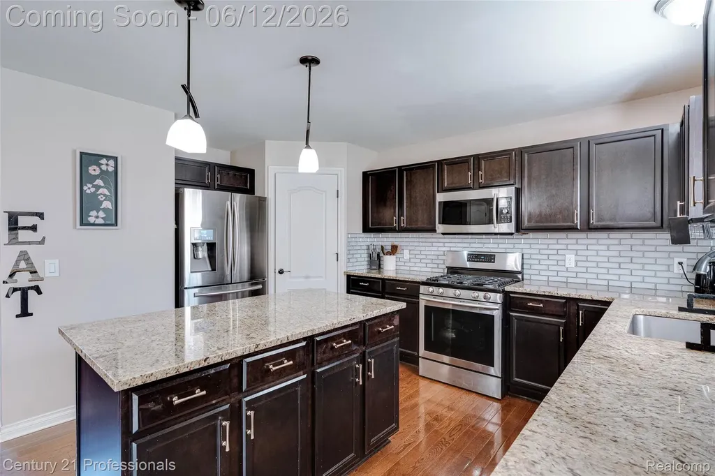 28323 Oakmonte Circle Lyon Charter Township MI 48165