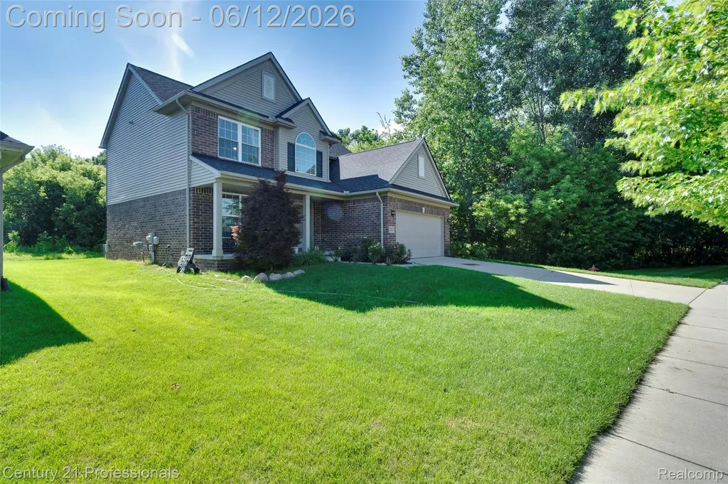 28323 Oakmonte Circle Lyon Charter Township MI 48165