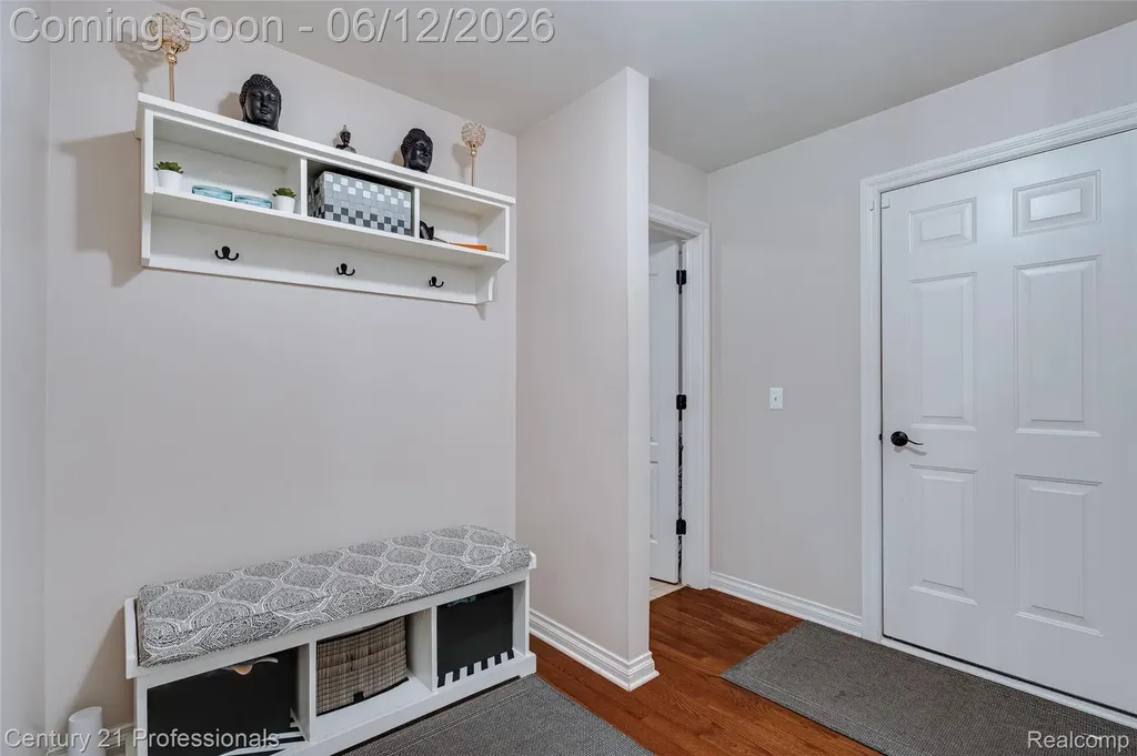 28323 Oakmonte Circle Lyon Charter Township MI 48165
