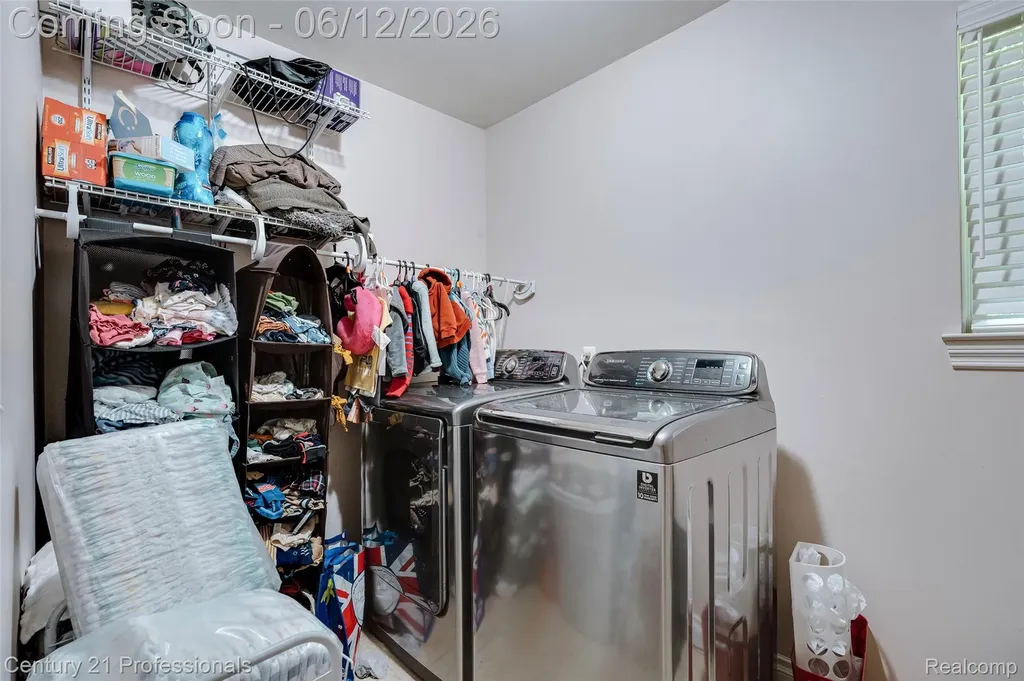 28323 Oakmonte Circle Lyon Charter Township MI 48165