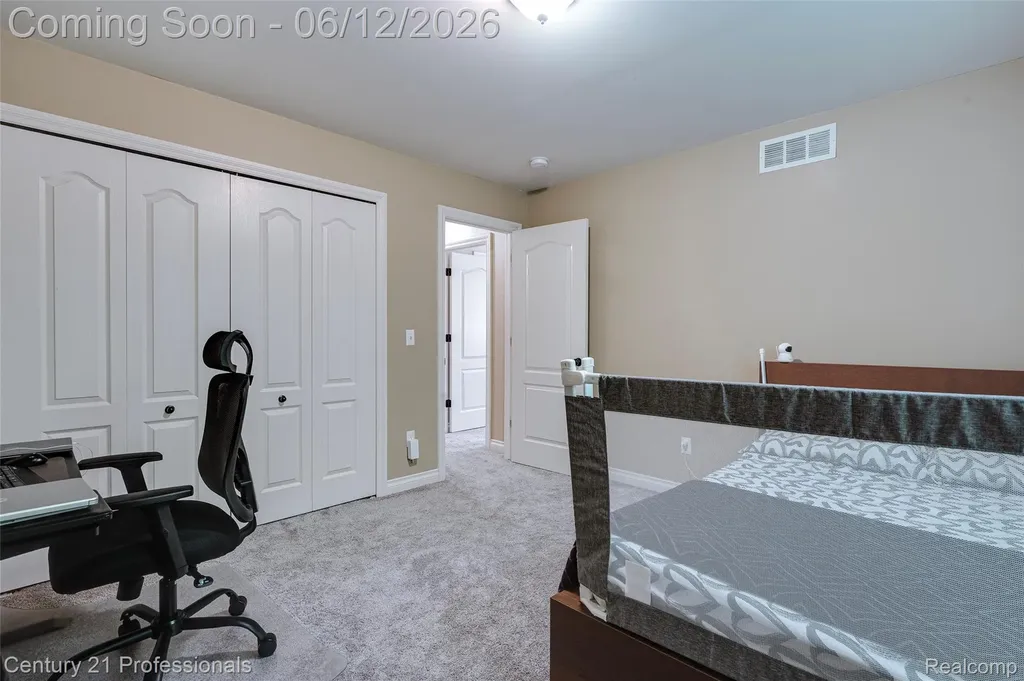 28323 Oakmonte Circle Lyon Charter Township MI 48165