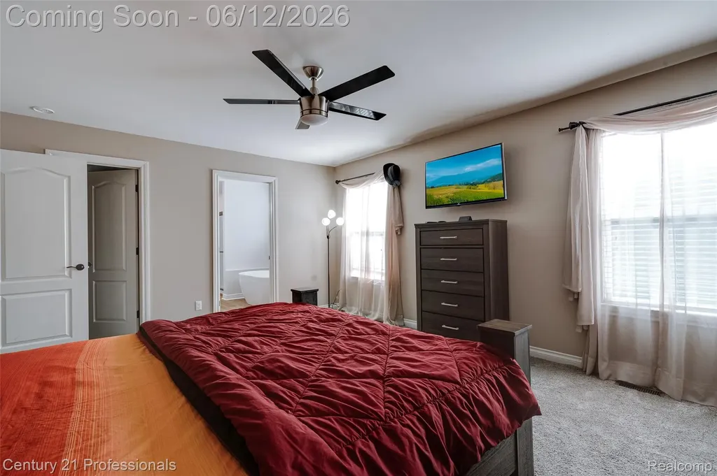28323 Oakmonte Circle Lyon Charter Township MI 48165