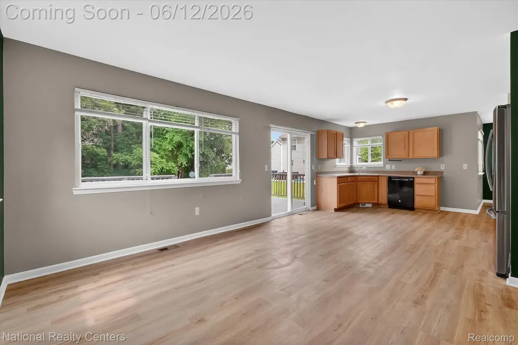 8525 Berkshire Drive Superior Charter Township MI 48198
