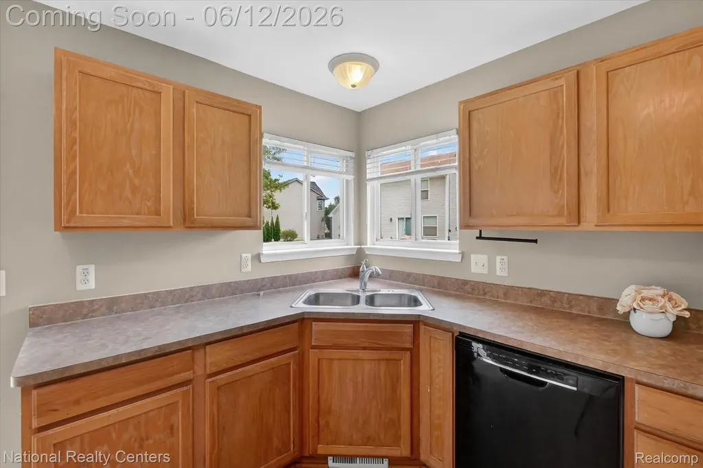 8525 Berkshire Drive Superior Charter Township MI 48198