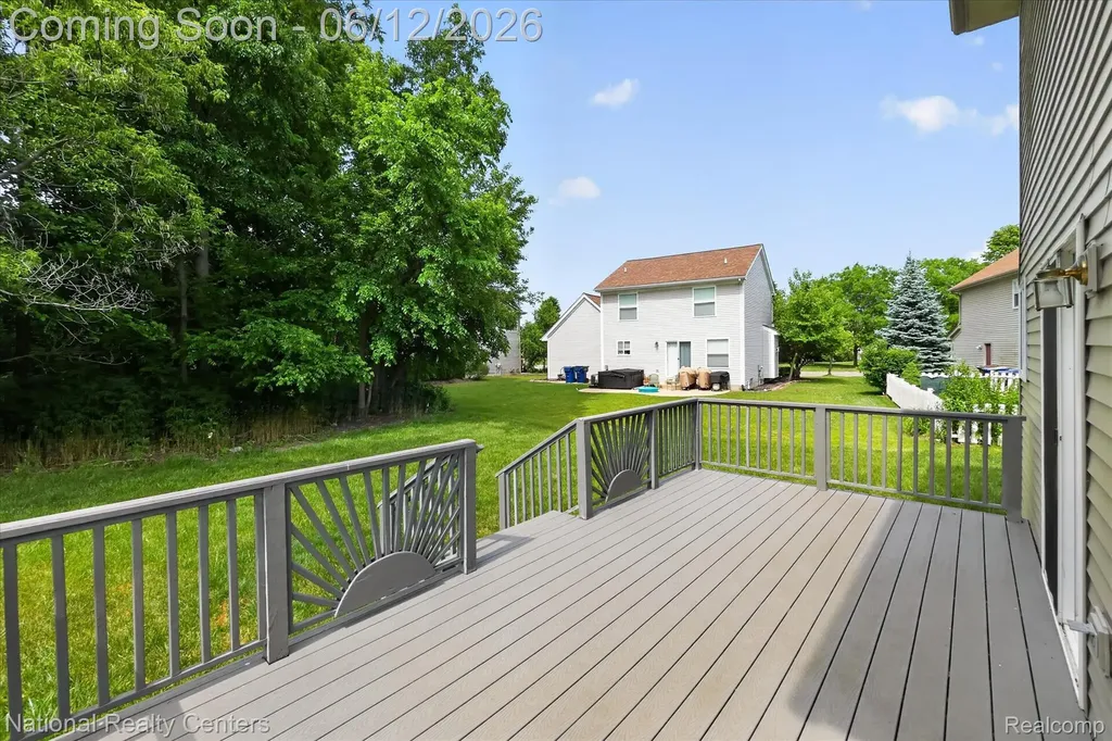 8525 Berkshire Drive Superior Charter Township MI 48198