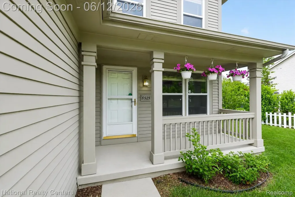 8525 Berkshire Drive Superior Charter Township MI 48198