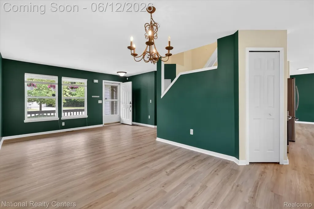 8525 Berkshire Drive Superior Charter Township MI 48198
