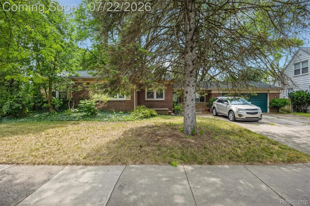 1918 E Lincoln Avenue Royal Oak City MI 48067