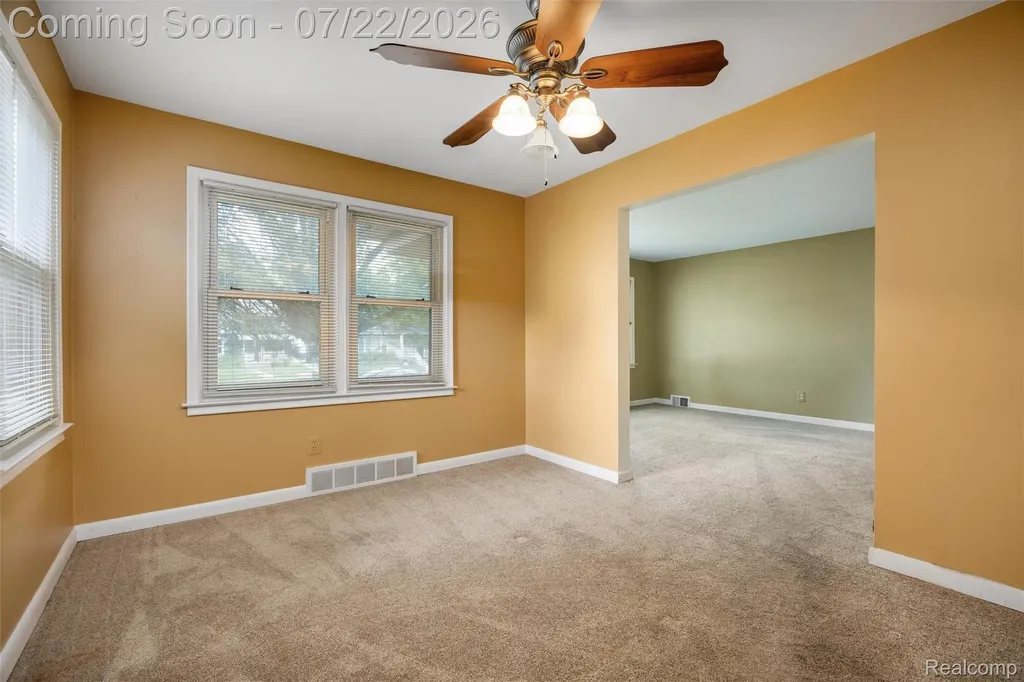 1918 E Lincoln Avenue Royal Oak City MI 48067