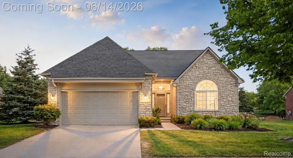 47920 Vistas Circle Drive N Canton Charter Township MI 48188