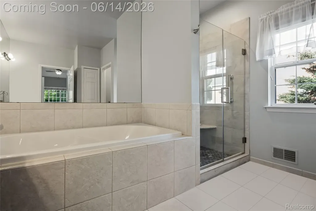 47920 Vistas Circle Drive N Canton Charter Township MI 48188