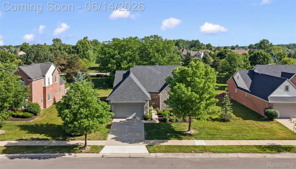 47920 Vistas Circle Drive N Canton Charter Township MI 48188