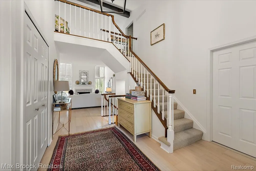 2478 Wildbrook Run Bloomfield Charter Township MI 48304