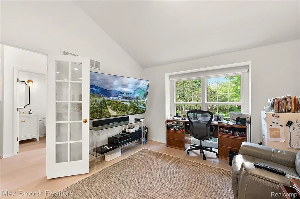 2478 Wildbrook Run Bloomfield Charter Township MI 48304