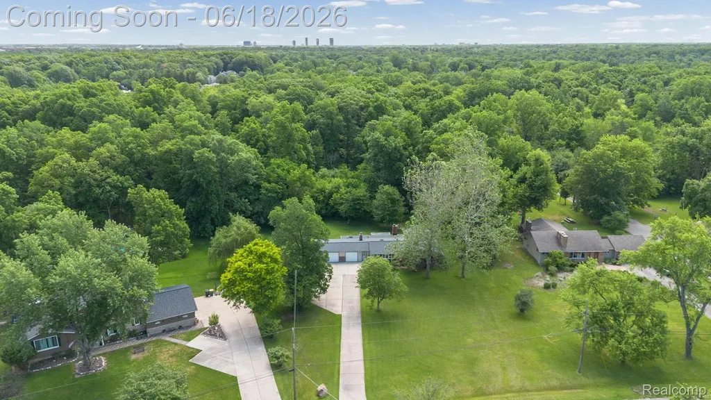 28134 Wildwood Trail Farmington Hills City MI 48336