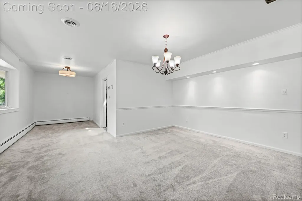28134 Wildwood Trail Farmington Hills City MI 48336