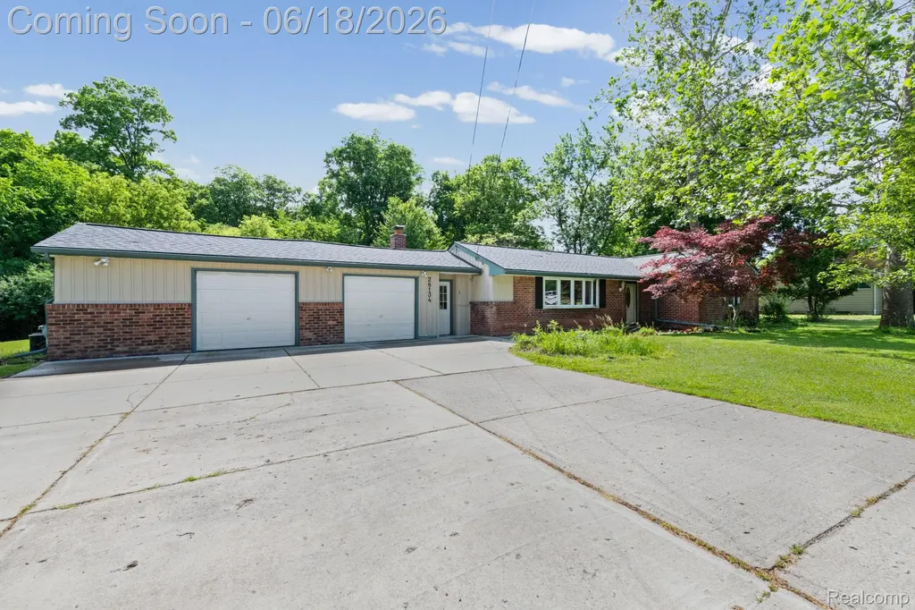 28134 Wildwood Trail Farmington Hills City MI 48336