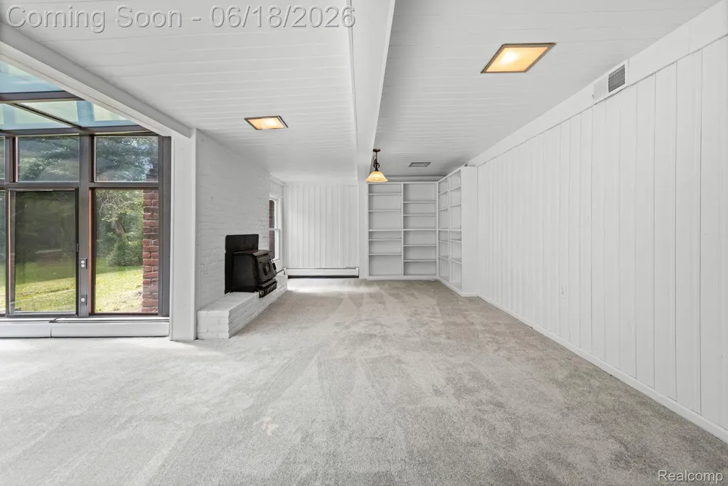 28134 Wildwood Trail Farmington Hills City MI 48336