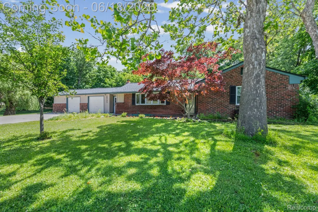28134 Wildwood Trail Farmington Hills City MI 48336