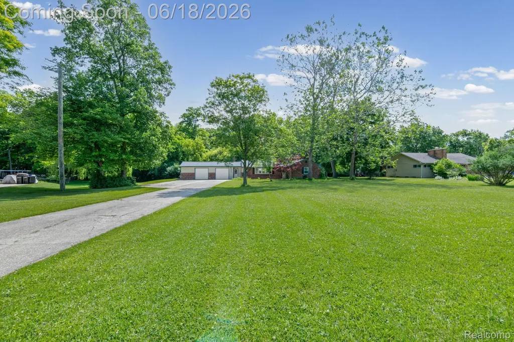 28134 Wildwood Trail Farmington Hills City MI 48336