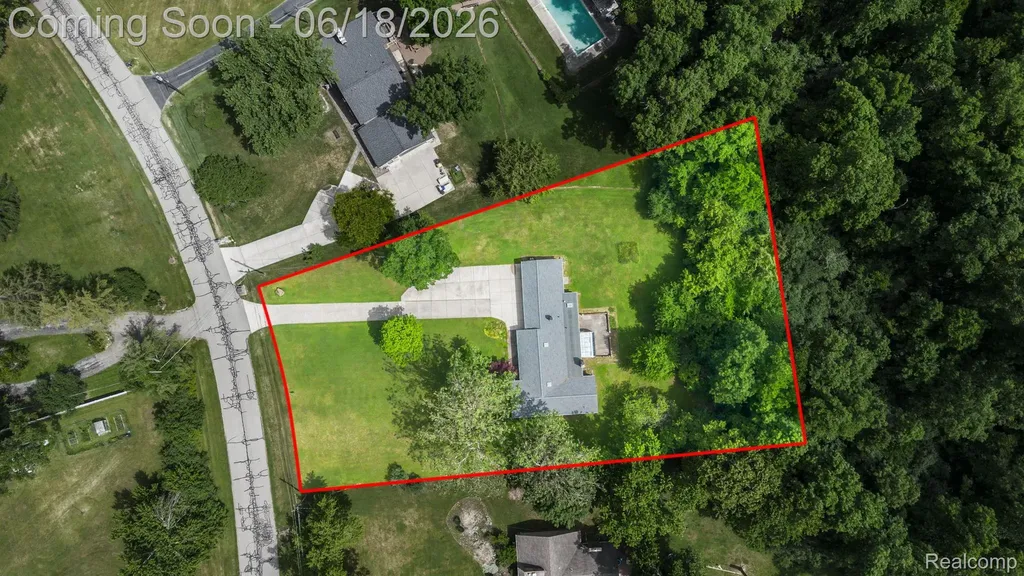 28134 Wildwood Trail Farmington Hills City MI 48336