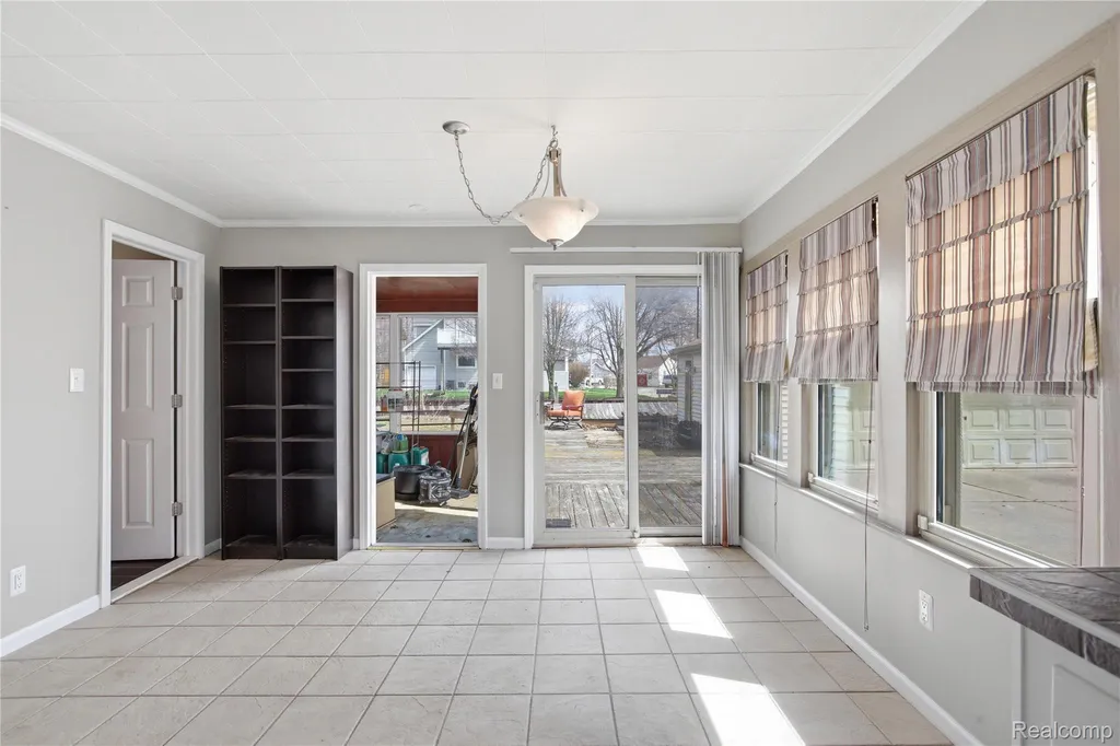 37886 Sunnybrook Street Harrison Charter Township MI 48045