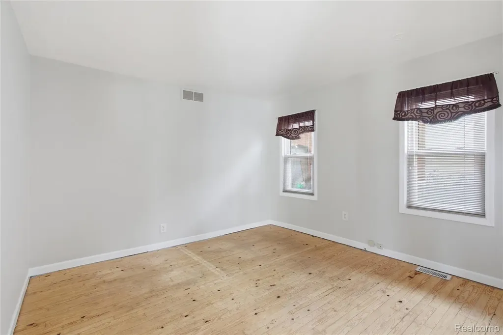 37886 Sunnybrook Street Harrison Charter Township MI 48045