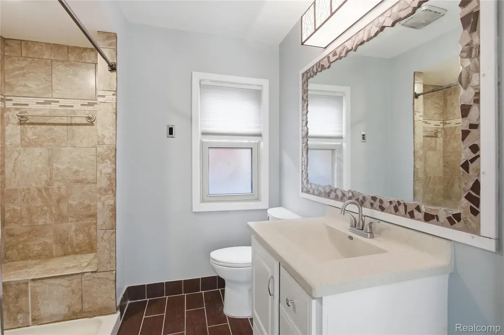37886 Sunnybrook Street Harrison Charter Township MI 48045