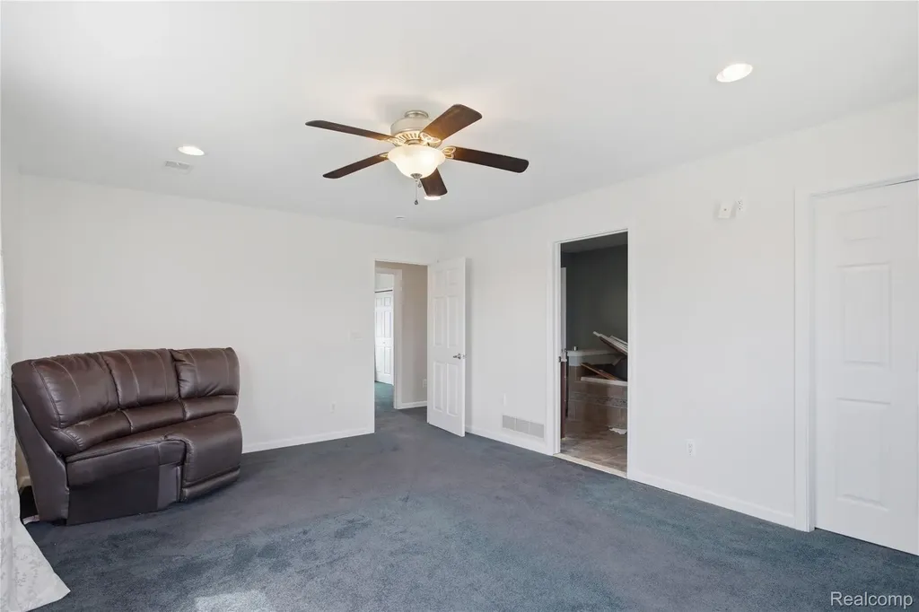 37886 Sunnybrook Street Harrison Charter Township MI 48045