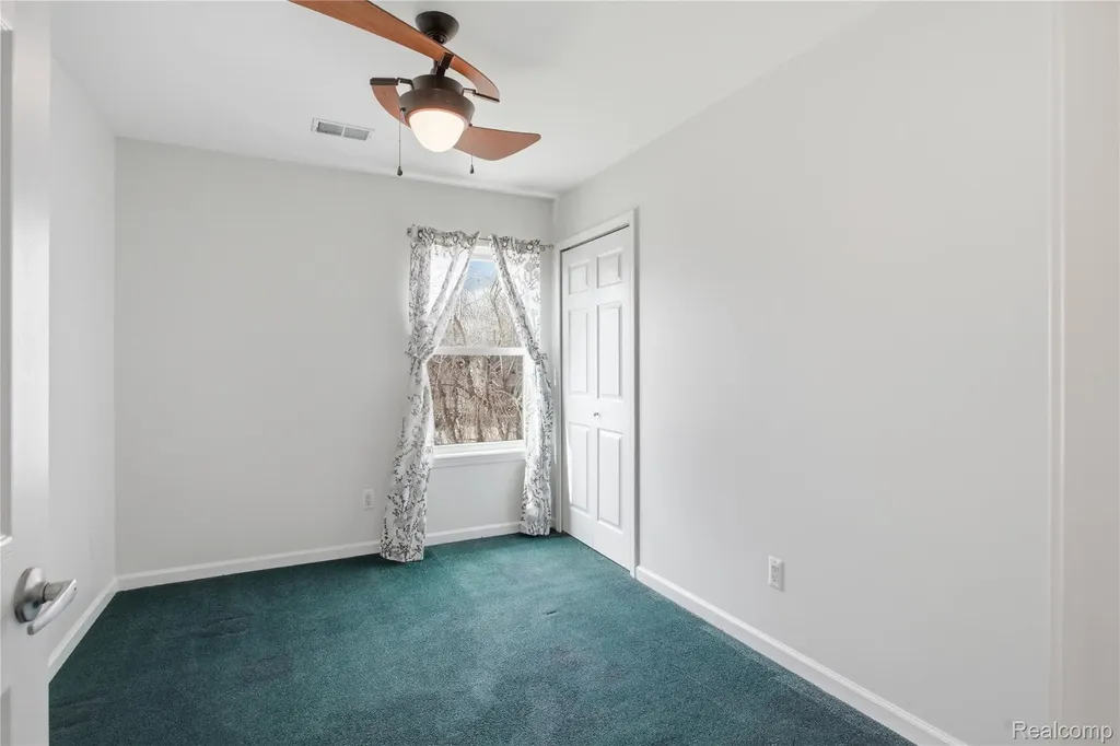 37886 Sunnybrook Street Harrison Charter Township MI 48045