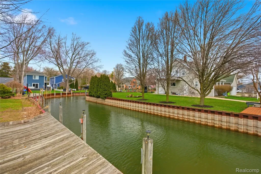37886 Sunnybrook Street Harrison Charter Township MI 48045