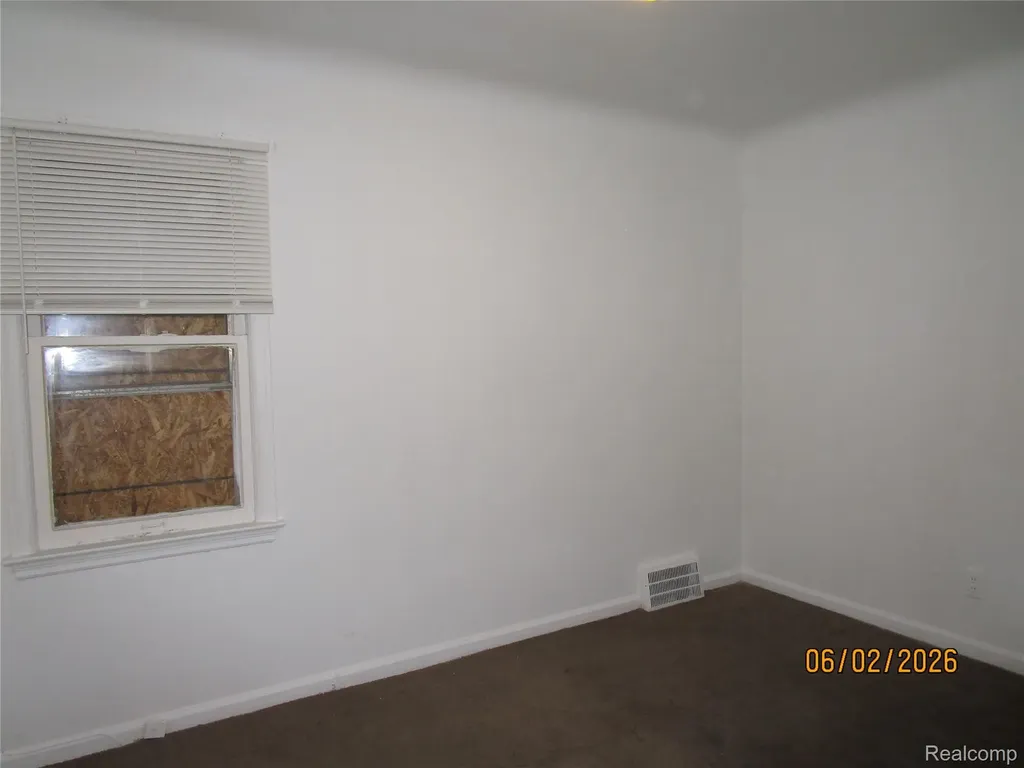 19393 Rowe Street Detroit City MI 48205