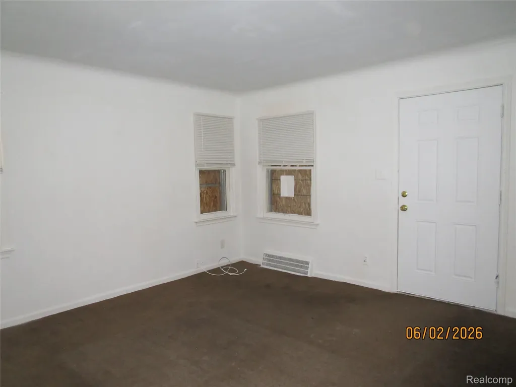 19393 Rowe Street Detroit City MI 48205