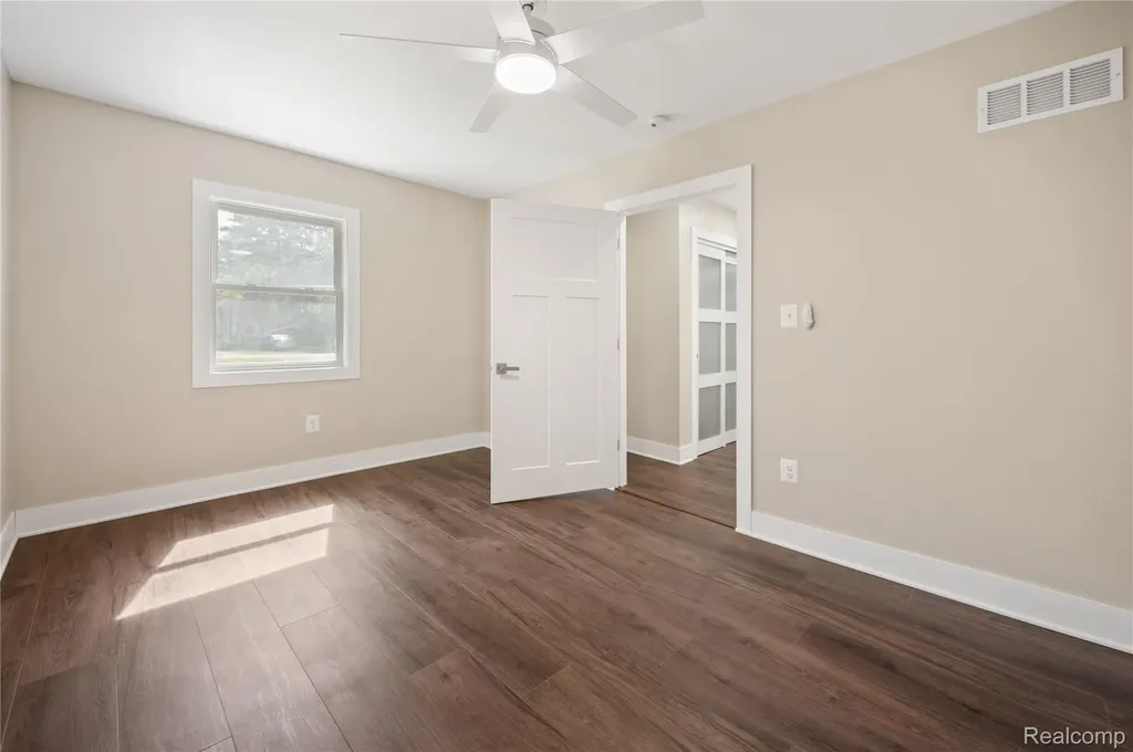 3515 Highland Boulevard Highland Charter Township MI 48356