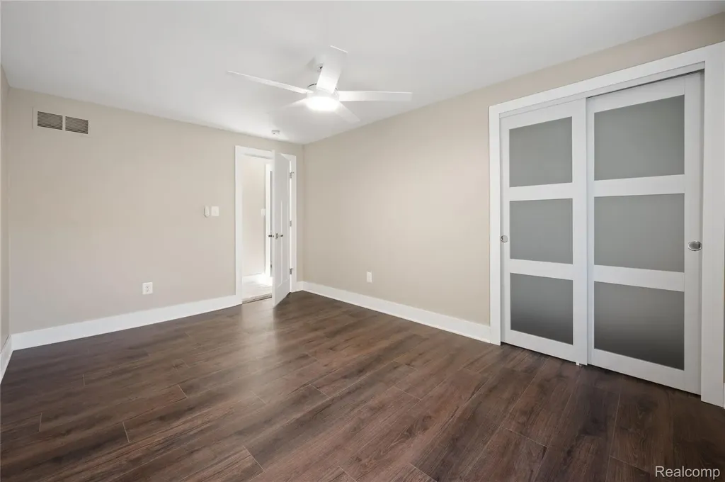 3515 Highland Boulevard Highland Charter Township MI 48356