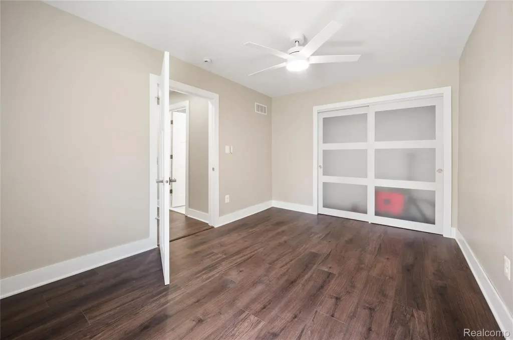 3515 Highland Boulevard Highland Charter Township MI 48356